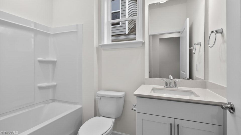 304 Sefton Drive Property Photo 7