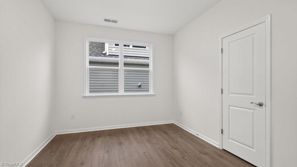 304 Sefton Drive Property Photo 8