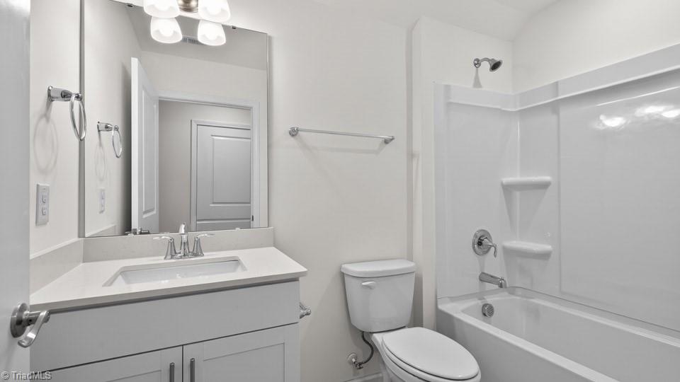 304 Sefton Drive Property Photo 25