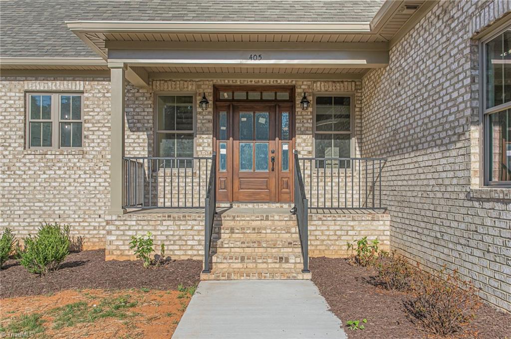 405 Ambler Road Property Photo 4