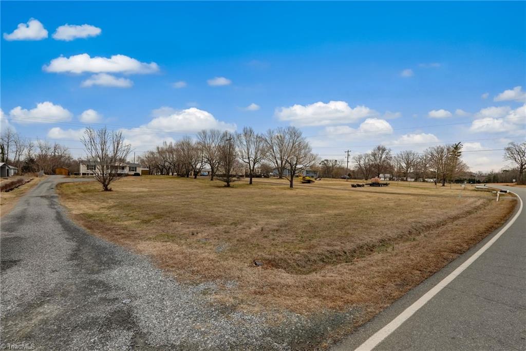 399 Ashland Road Property Photo 2