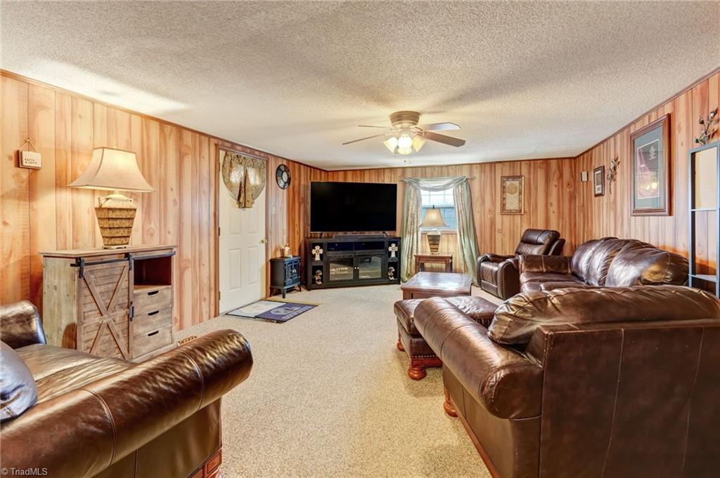 399 Ashland Road Property Photo 14