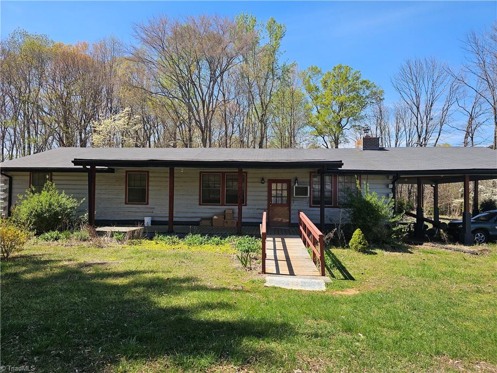 1040 Barger Road Property Photo 1