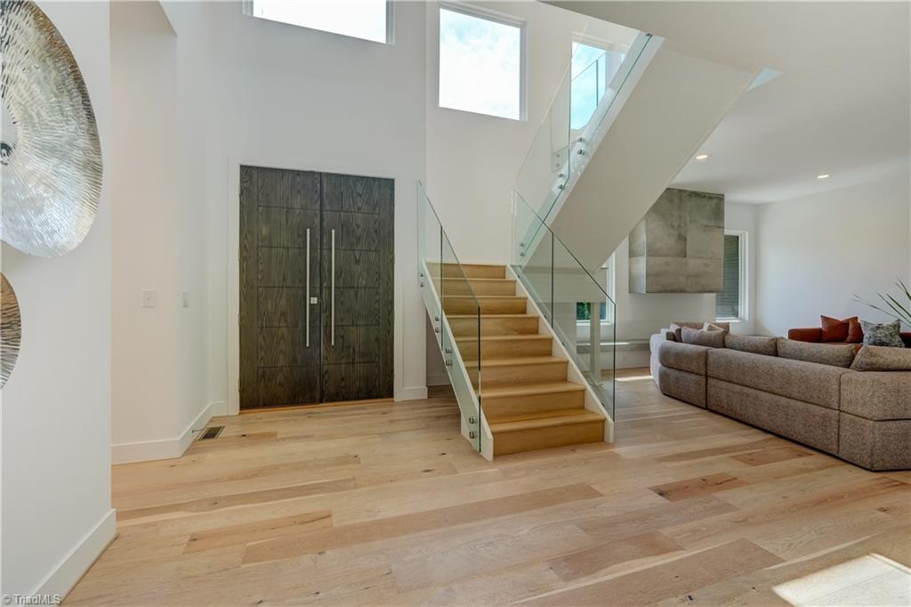 6307 Alley Ridge Way Property Photo 7