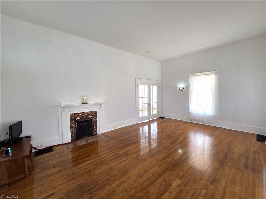 410 E Sprague Street Property Photo 3