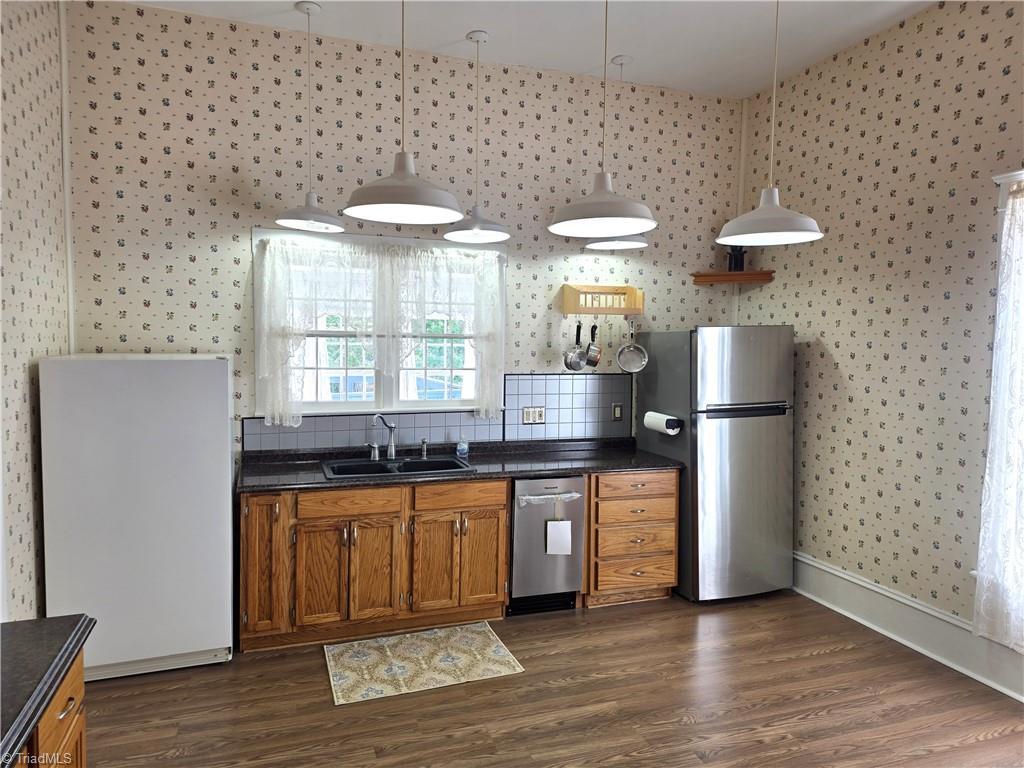410 E Sprague Street Property Photo 8