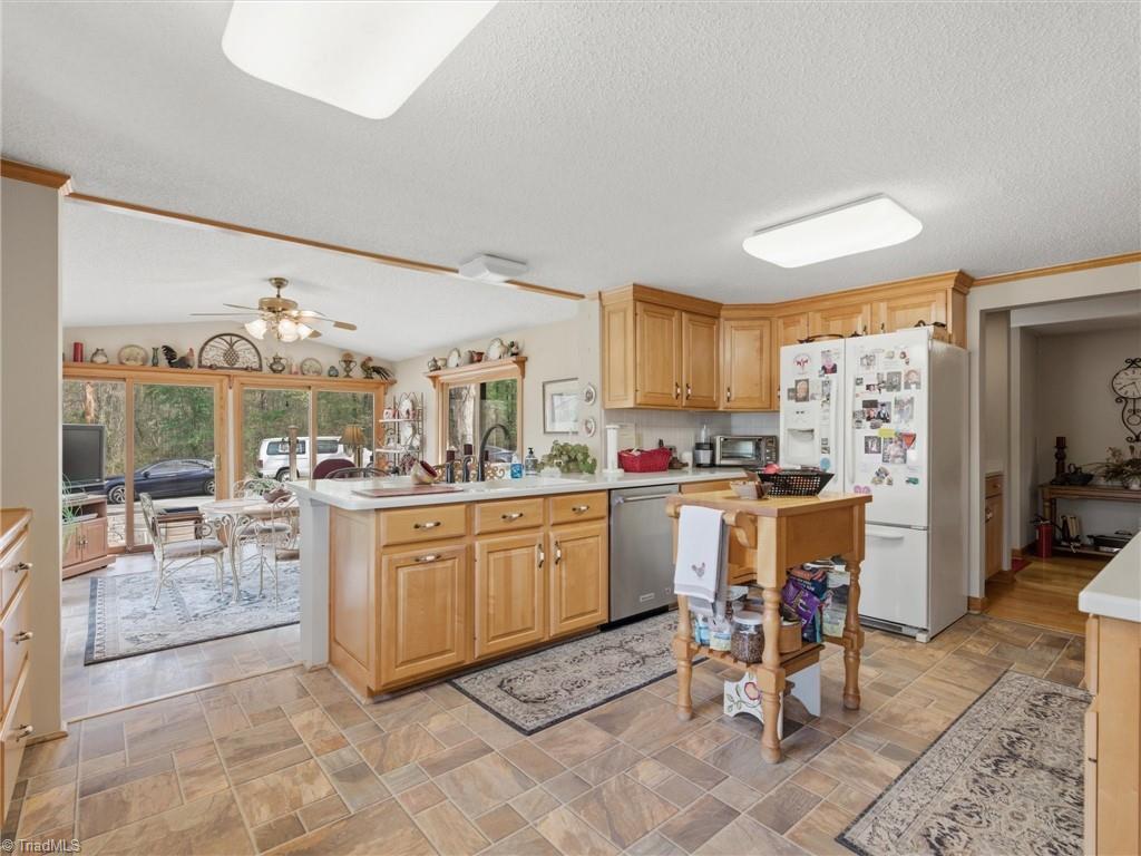2620 Reeves Island Road Property Photo 11