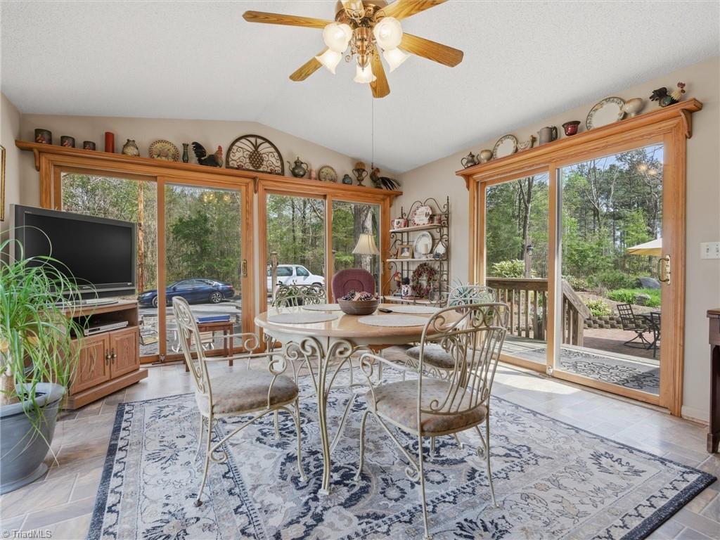 2620 Reeves Island Road Property Photo 13