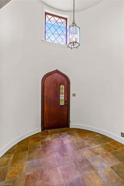 725 Mocksville Avenue Property Photo 8