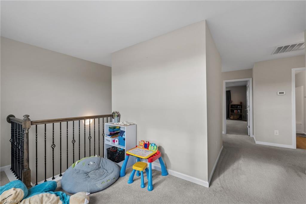 2524 Sunfield Drive Property Photo 11