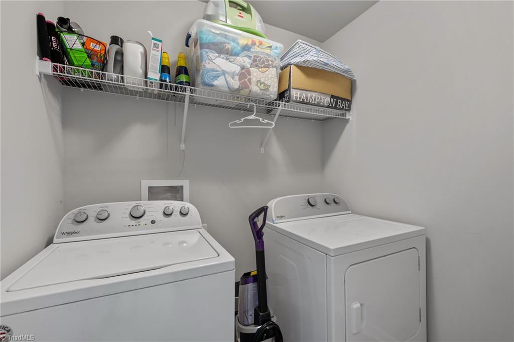 2524 Sunfield Drive Property Photo 18