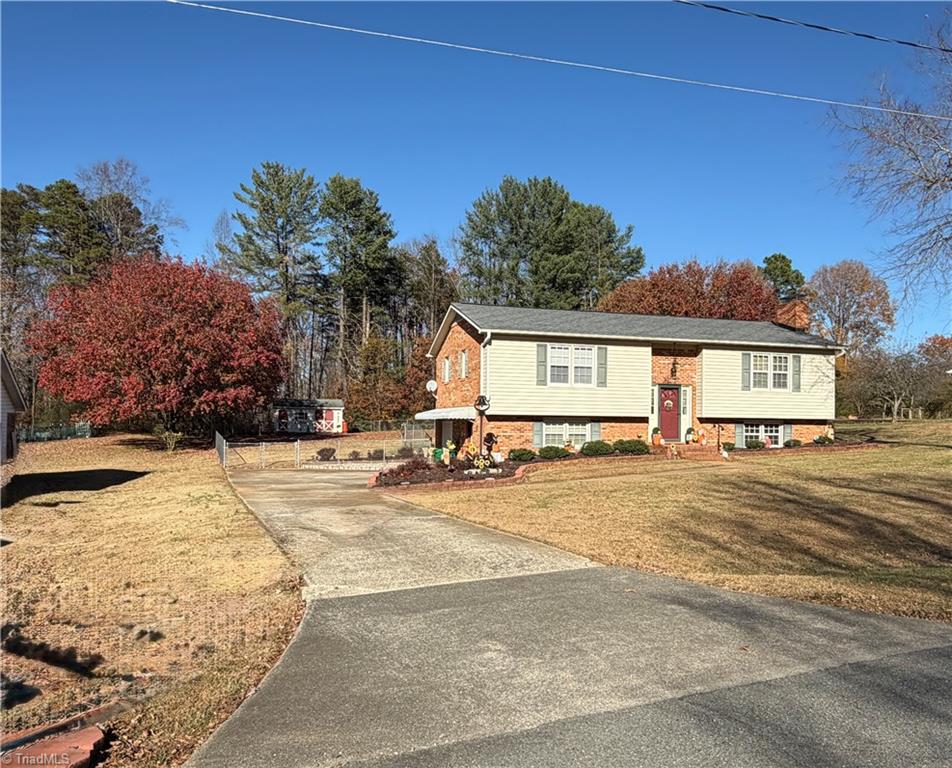 130 Winchester Drive Property Photo 1