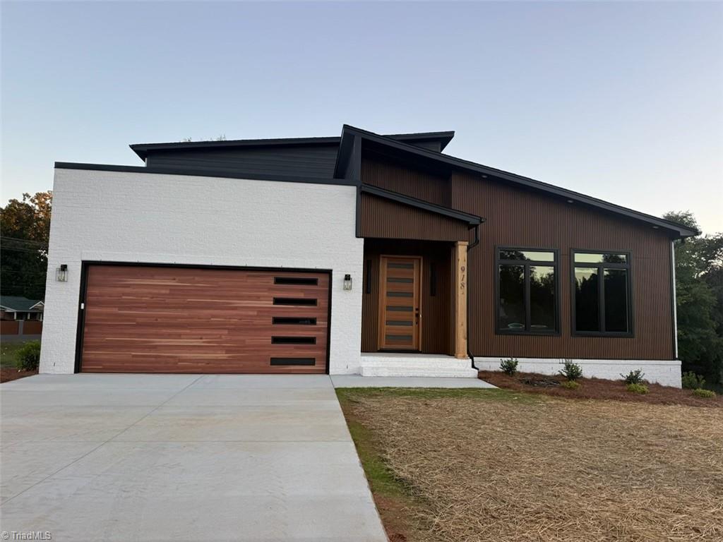 918 Passion Court Property Photo 1
