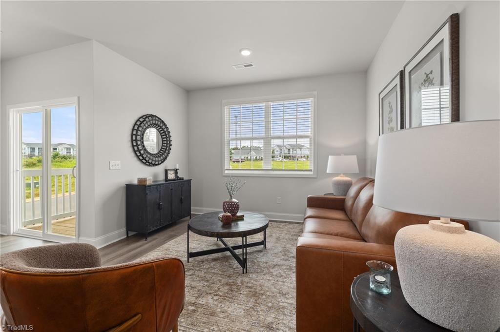 1729 University Drive # D1 Property Photo 19