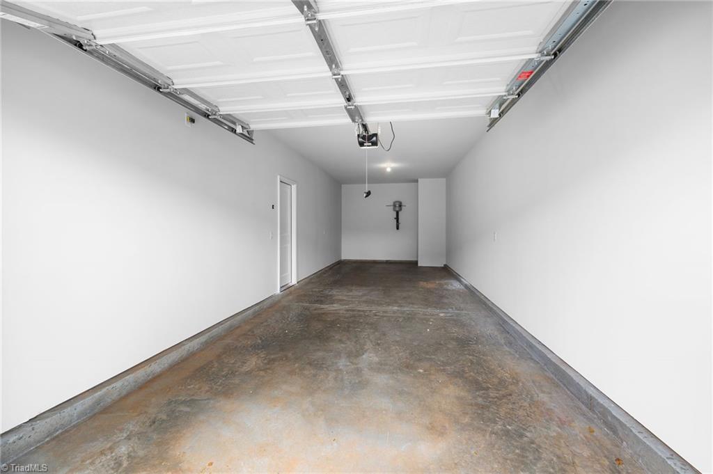 1729 University Drive # D1 Property Photo 21