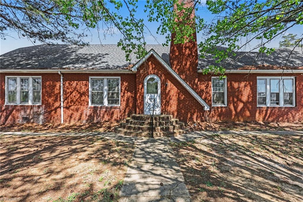 1411 Ludwick Heights Lane Property Photo 1