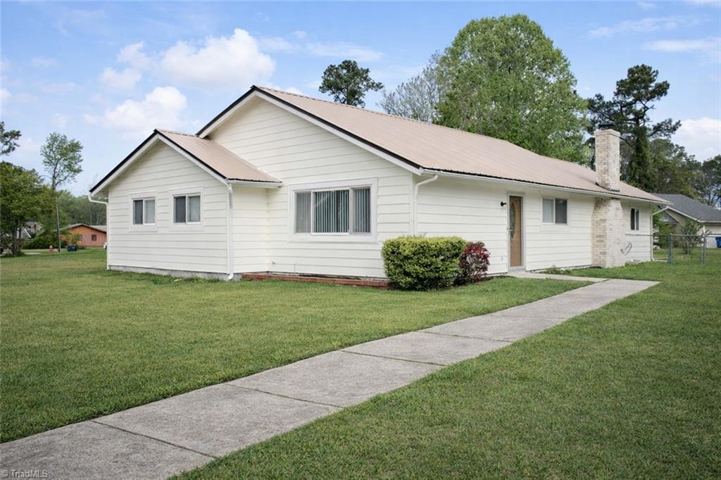 500 Dennis Road Property Photo 1