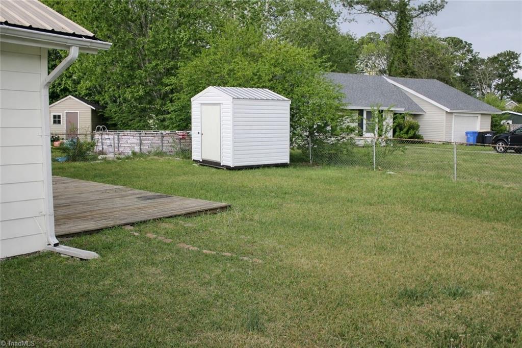 500 Dennis Road Property Photo 17