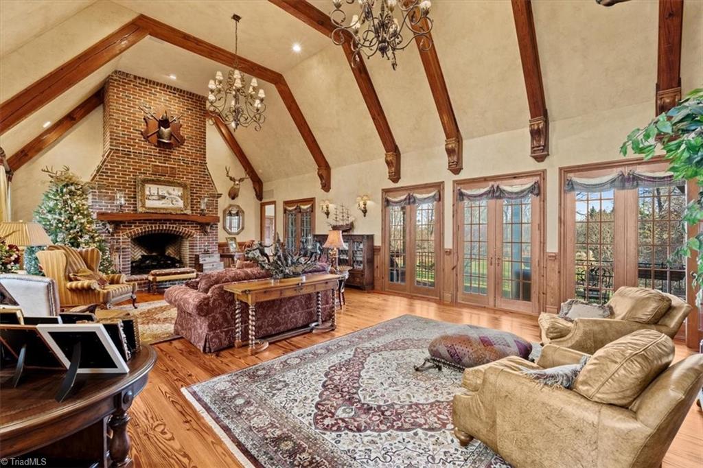 4313 Property Photo 12