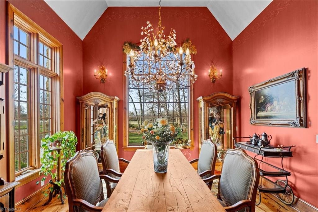 4313 Property Photo 14