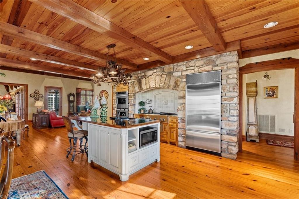 4313 Property Photo 21