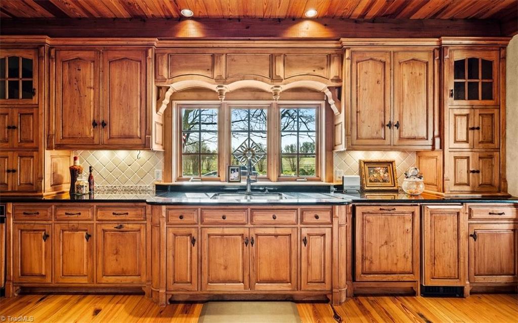 4313 Property Photo 22