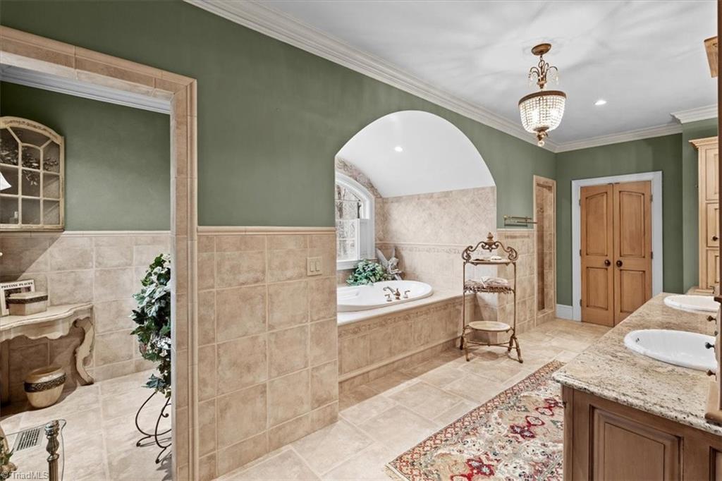 4313 Property Photo 31