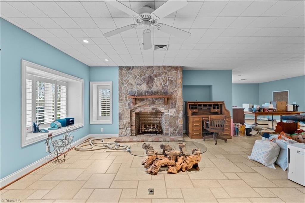 4313 Property Photo 44