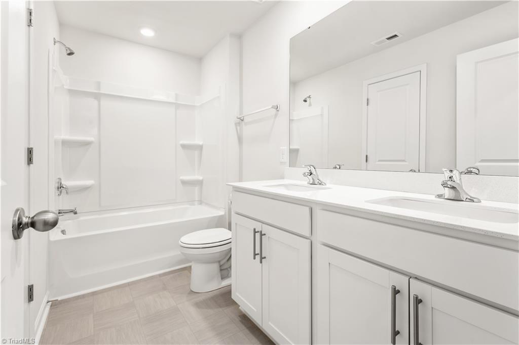 7071 Eclipse Trail Property Photo 11