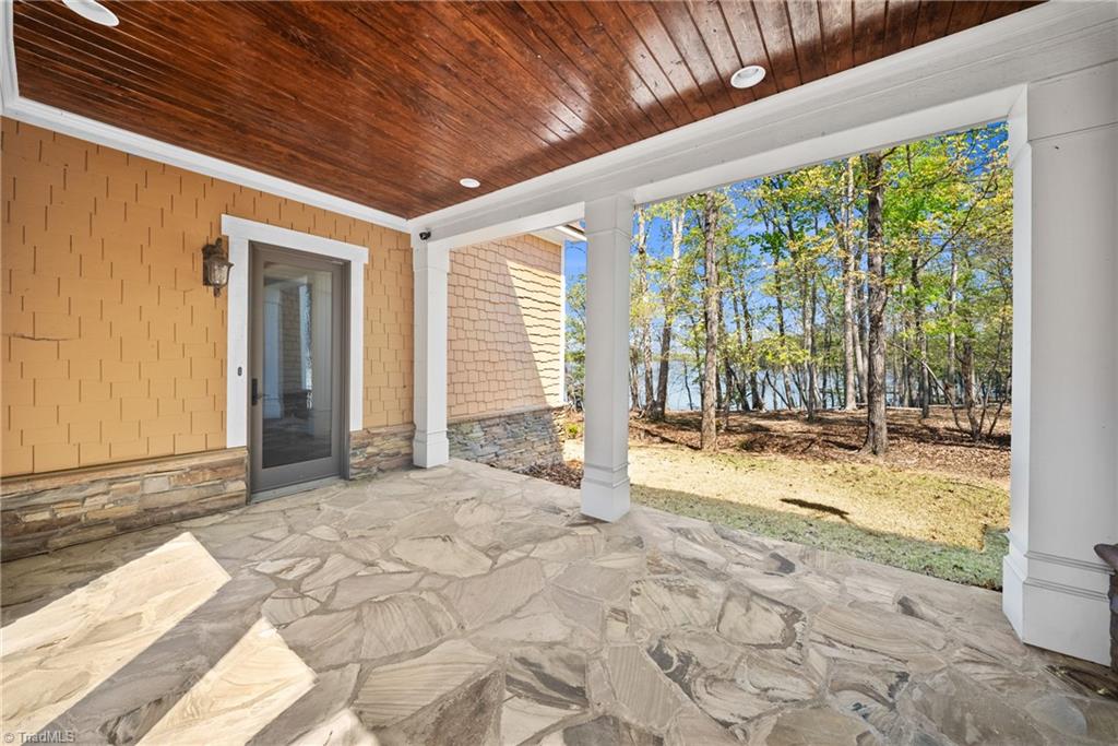 2312 Rocky Cove Lane Property Photo 4