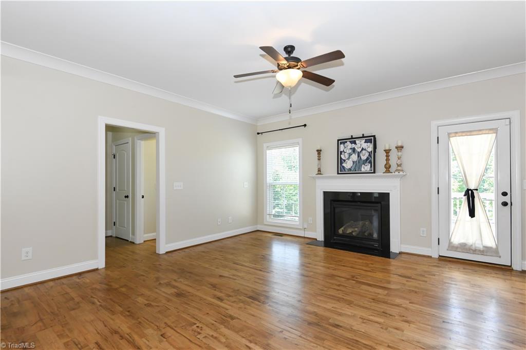 5609 Crooked Oak Drive Property Photo 6