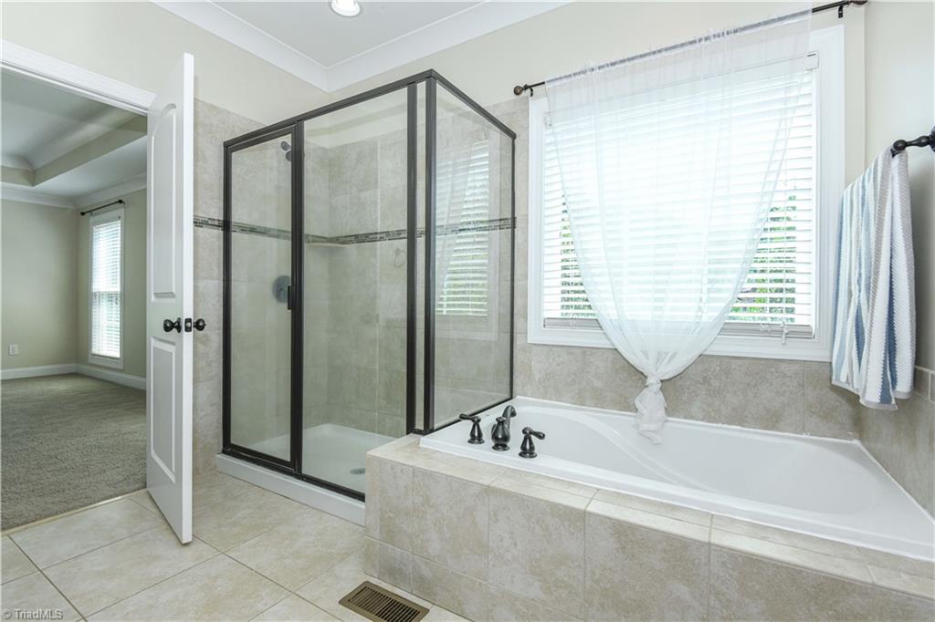 5609 Crooked Oak Drive Property Photo 24