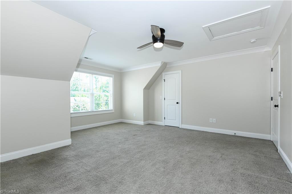 5609 Crooked Oak Drive Property Photo 29