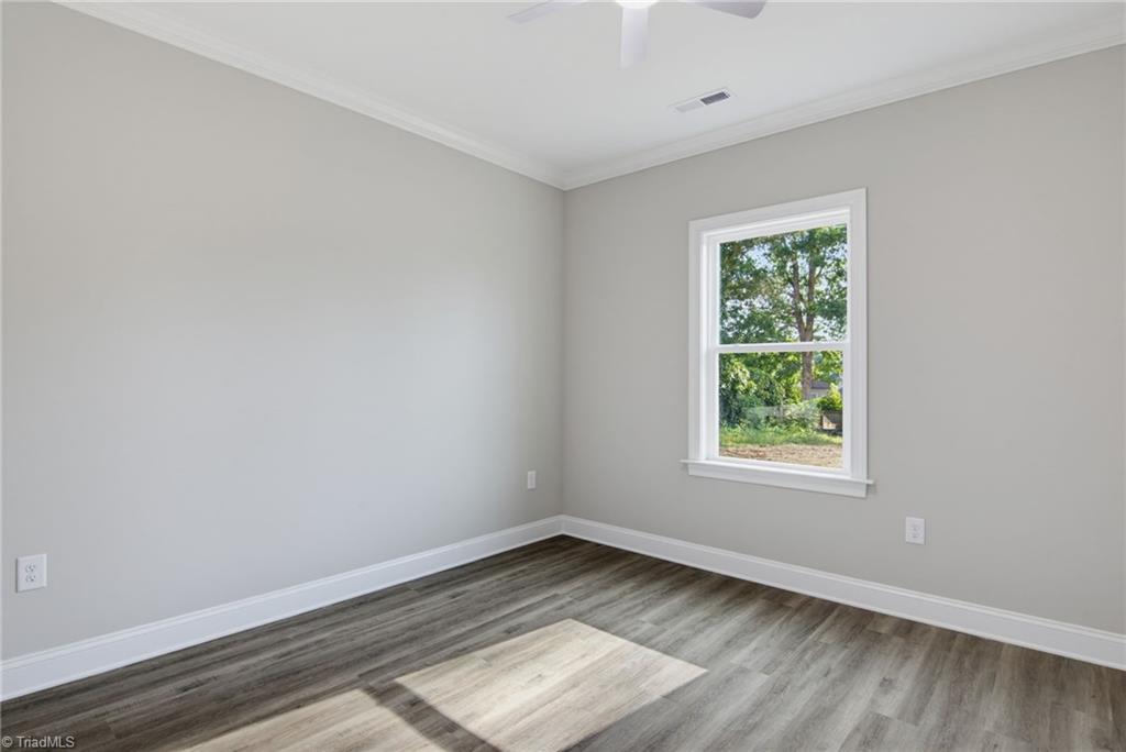 2105 Medhurst Drive Property Photo 15