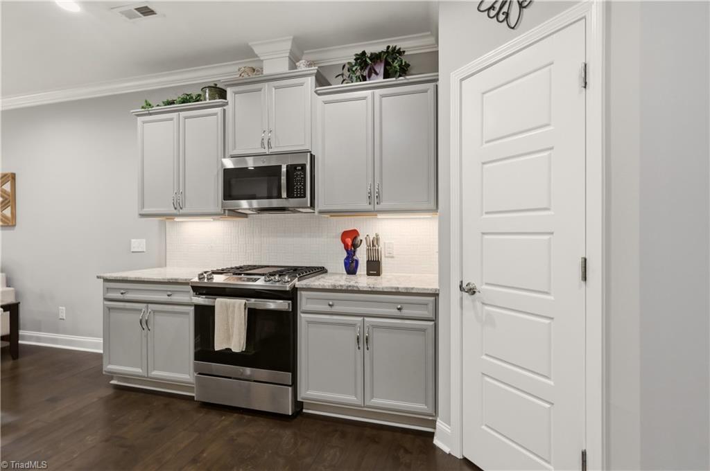 2901 Fernley Court Property Photo 13