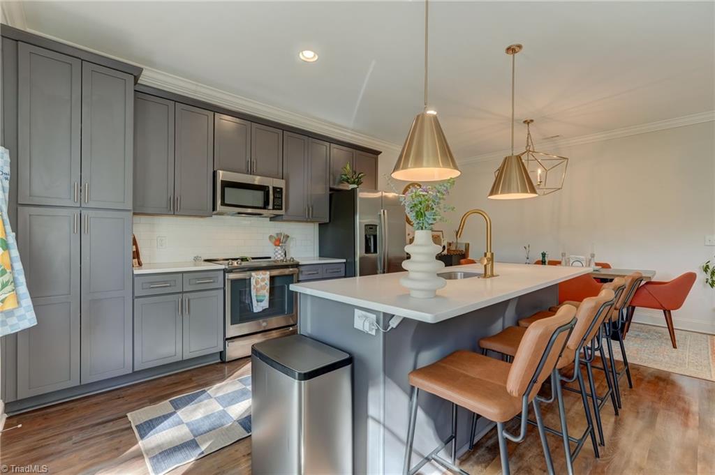 610 Pompano Drive Property Photo 8
