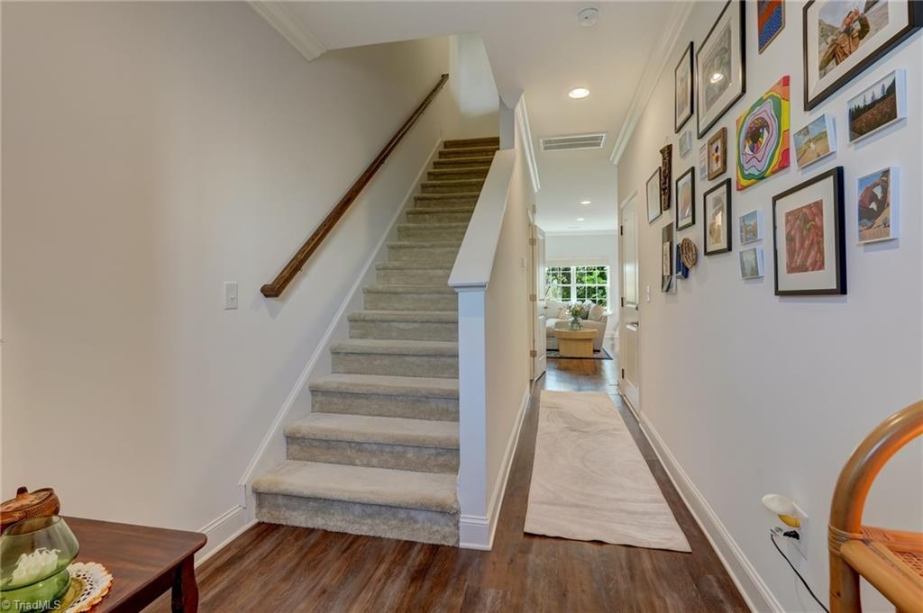 610 Pompano Drive Property Photo 11