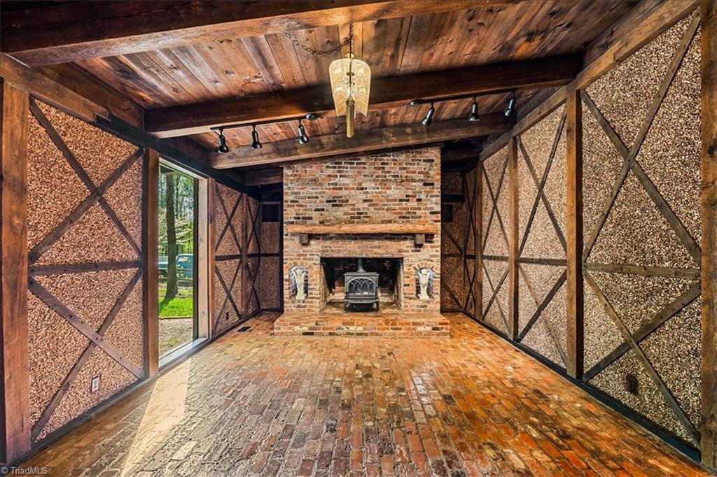 3908 Waterton Road Property Photo 15