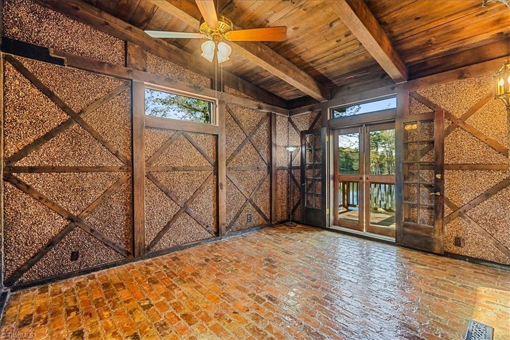 3908 Waterton Road Property Photo 29