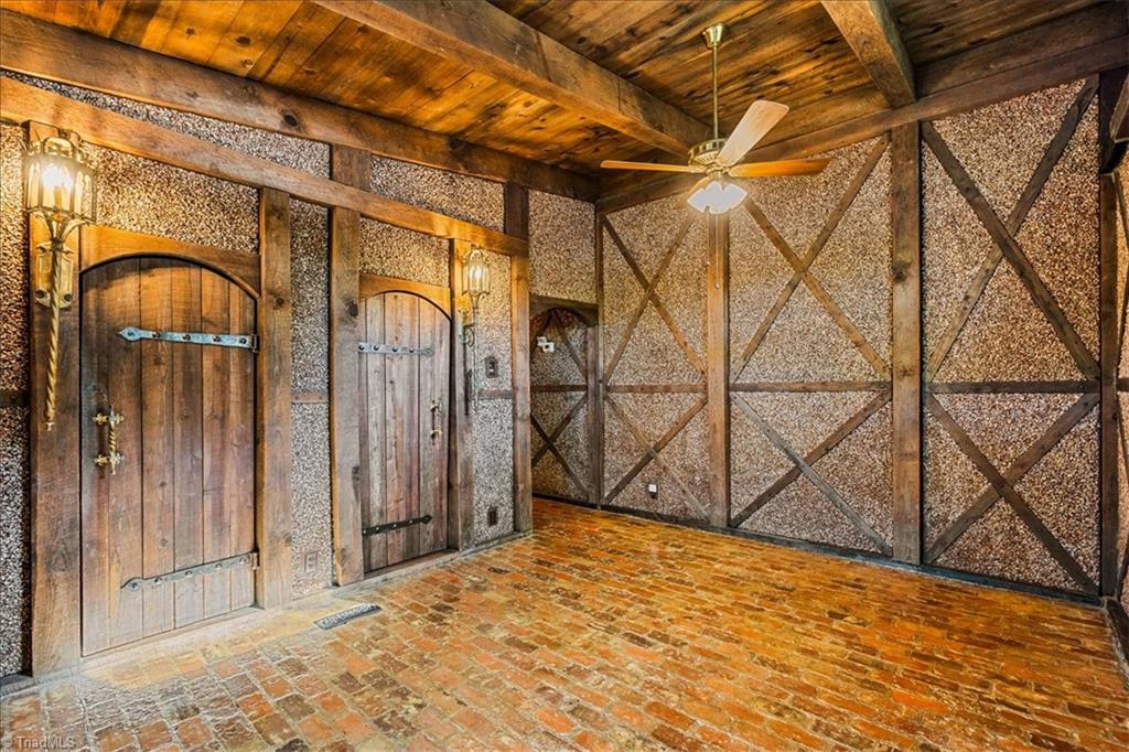 3908 Waterton Road Property Photo 34