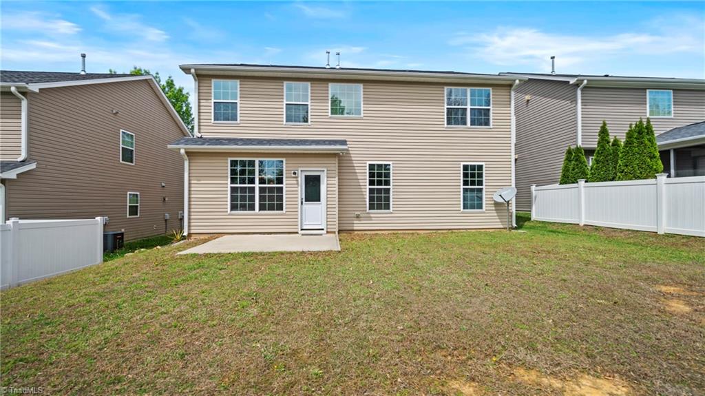 2050 Sinclair Trace Property Photo 16