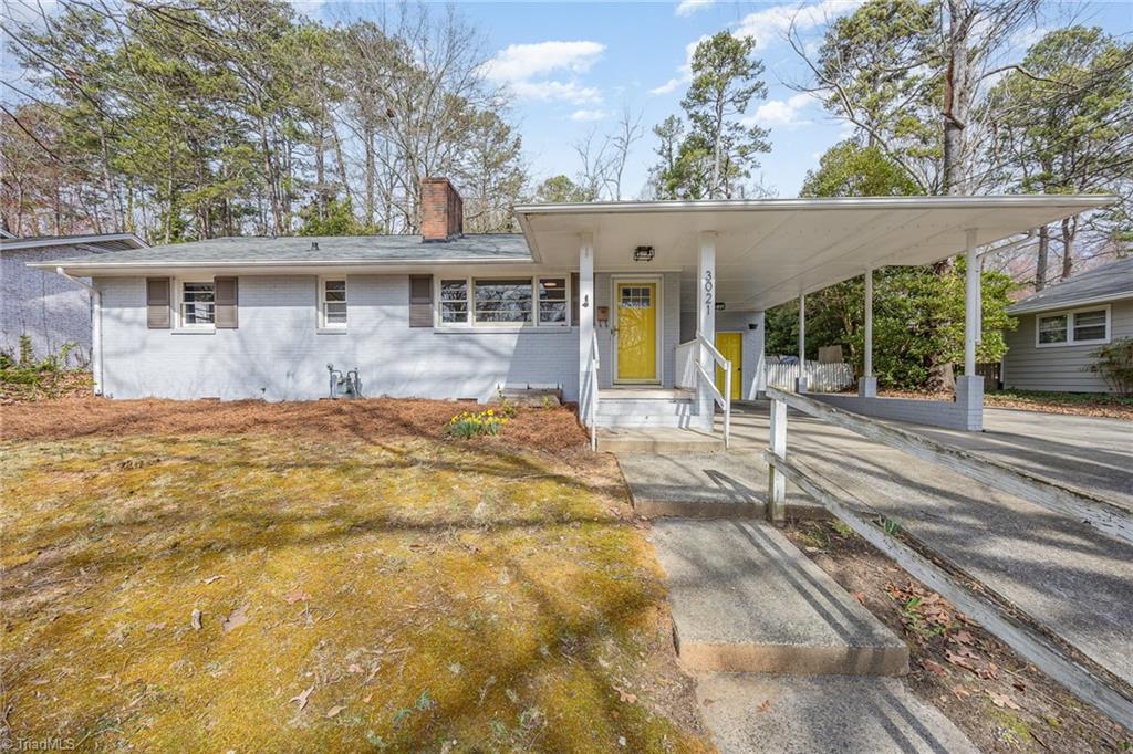 3021 Kinnamon Road Property Photo 2