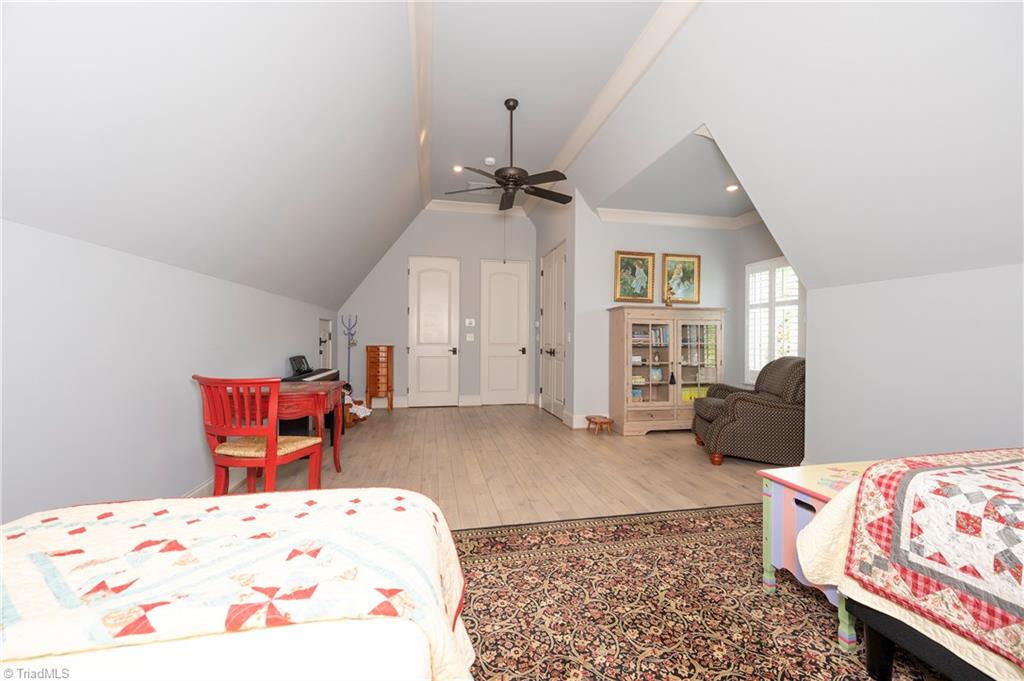 4090 Carriage Manor Cove Property Photo 32