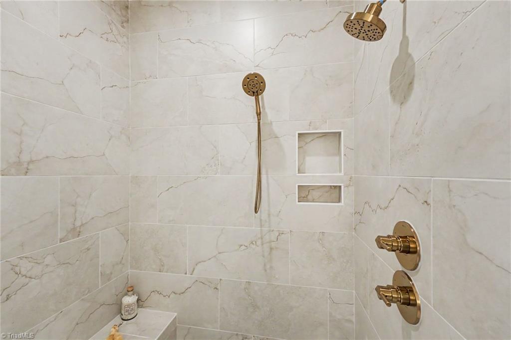 7685 Manderley Drive Property Photo 24