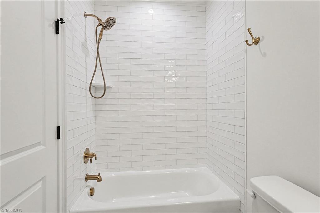 7685 Manderley Drive Property Photo 35