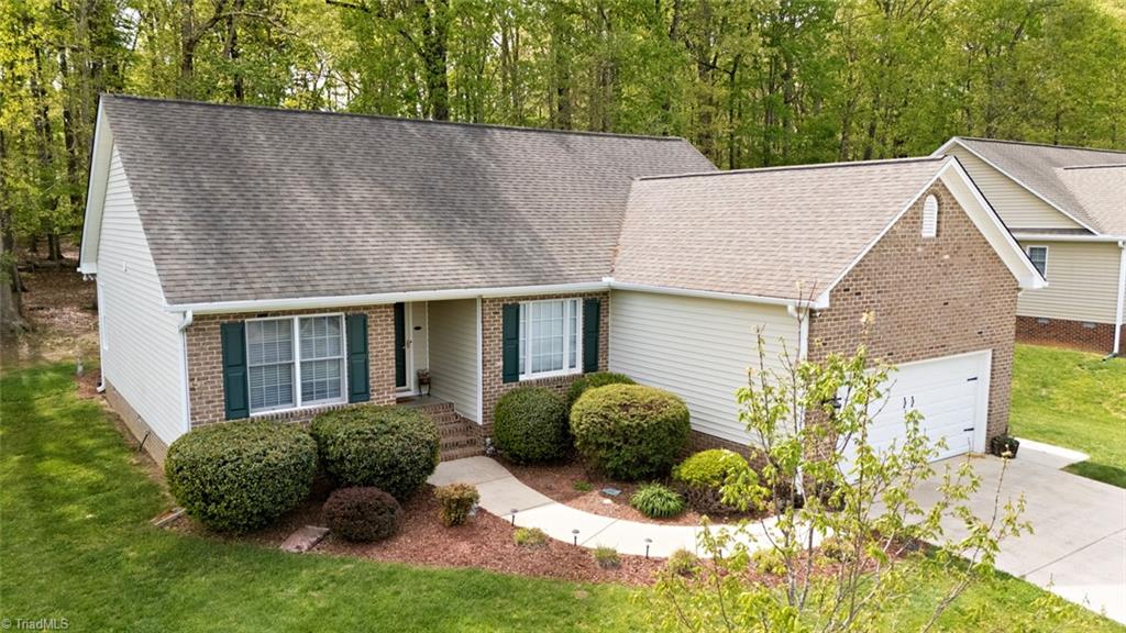 2265 Sunberry Drive Property Photo 5