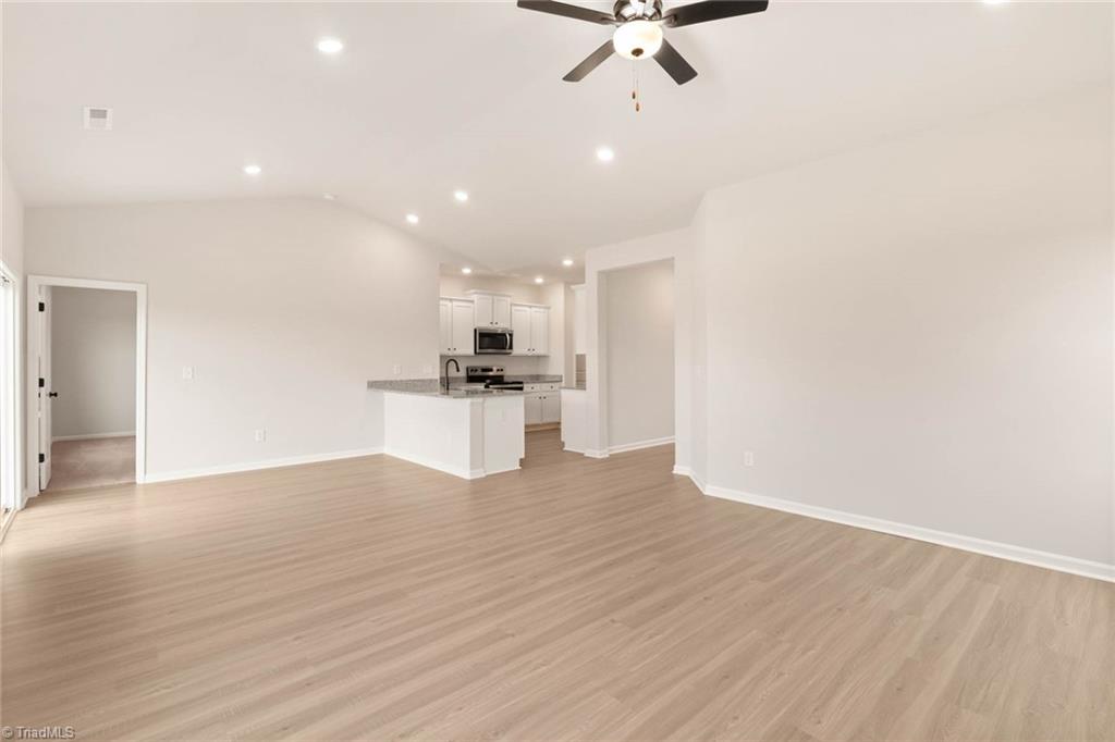 221 Macintosh Drive Property Photo 5