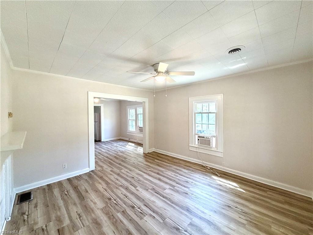 3414 Summit Avenue Property Photo 2