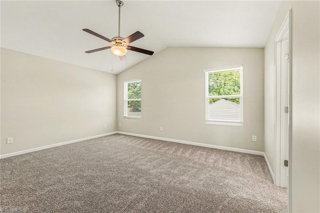 4586 Sun Valley Lane Property Photo 10