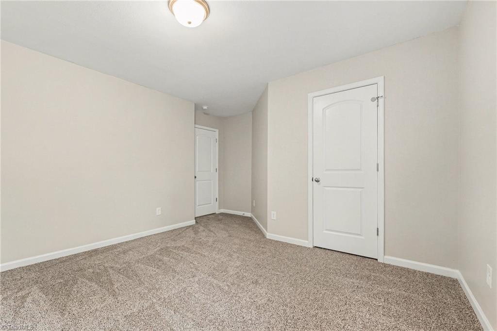 4586 Sun Valley Lane Property Photo 15